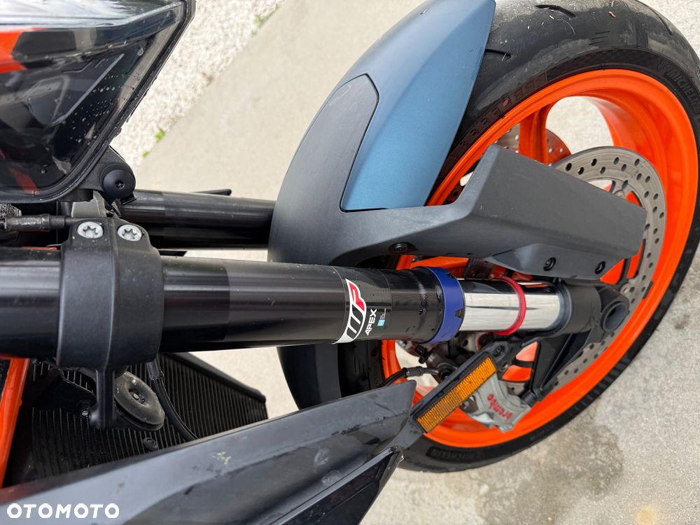 KTM Super Duke - 26
