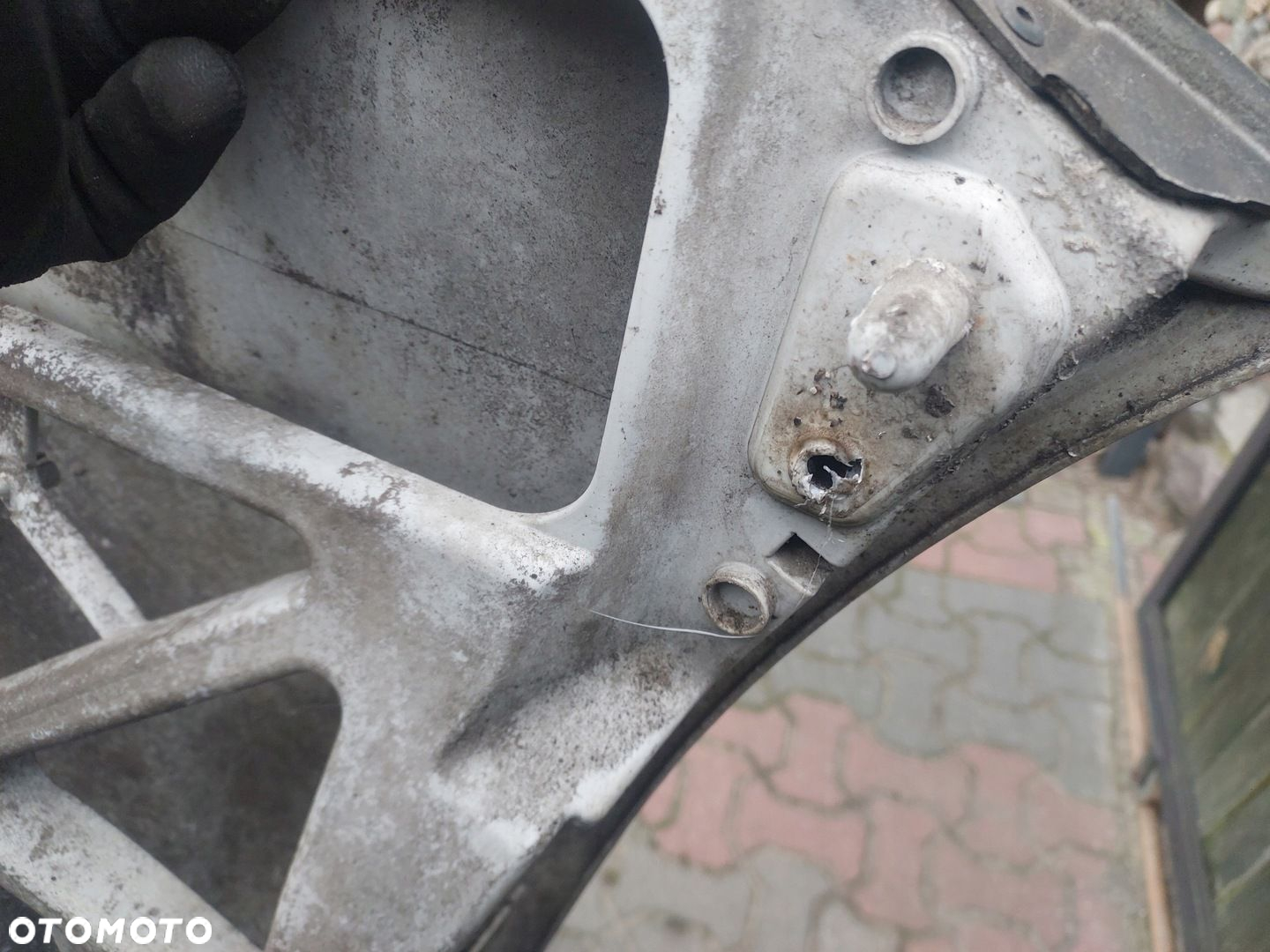 FOCUS MK2 KOMBI ZDERZAK TYŁ LAK.F3 08-11 - 11