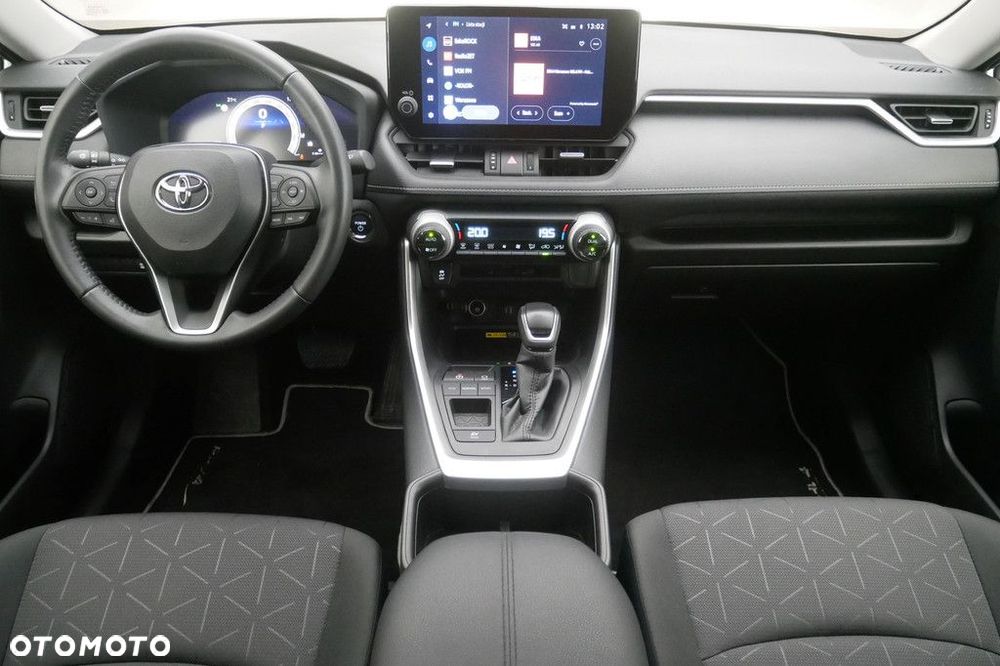 Toyota RAV4 - 8