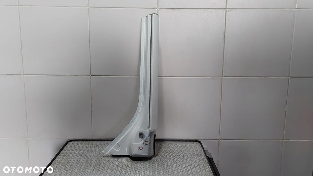 SŁUPEK SZYBY PRAWY PRZÓD RENAULT MASTER III 3 2,3 DCI R2014 - 1