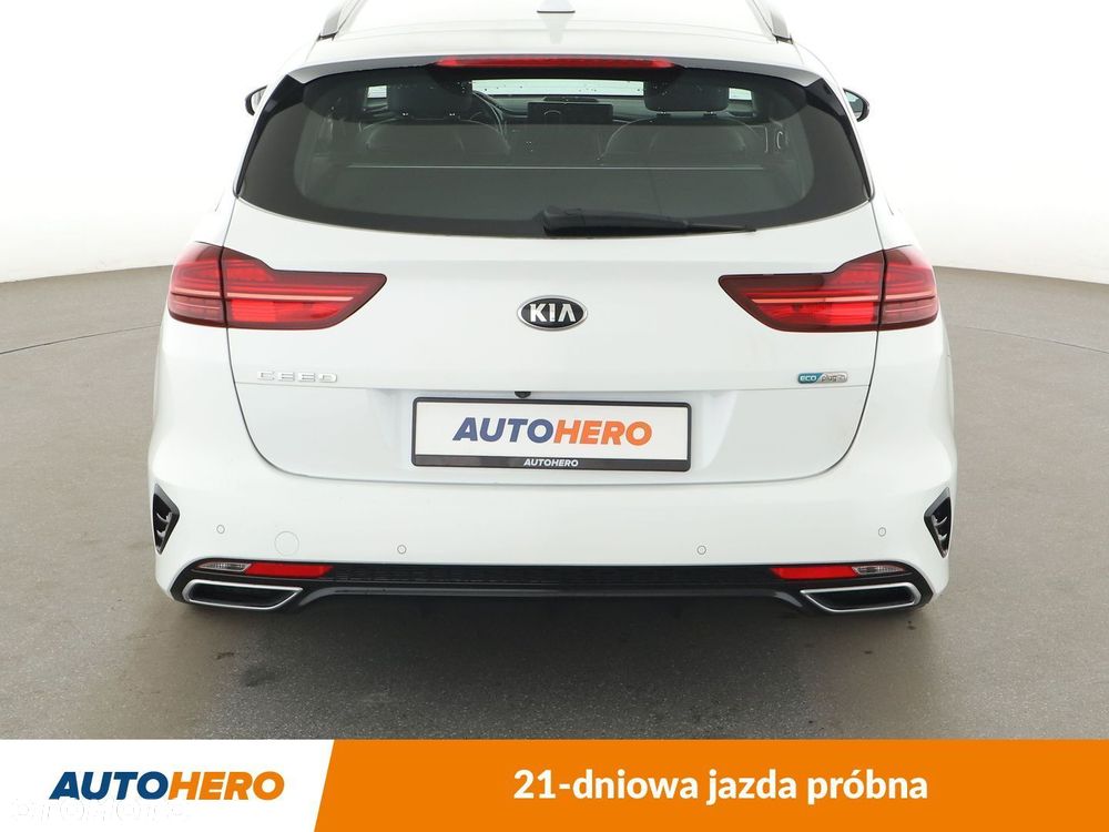 Kia Ceed - 5