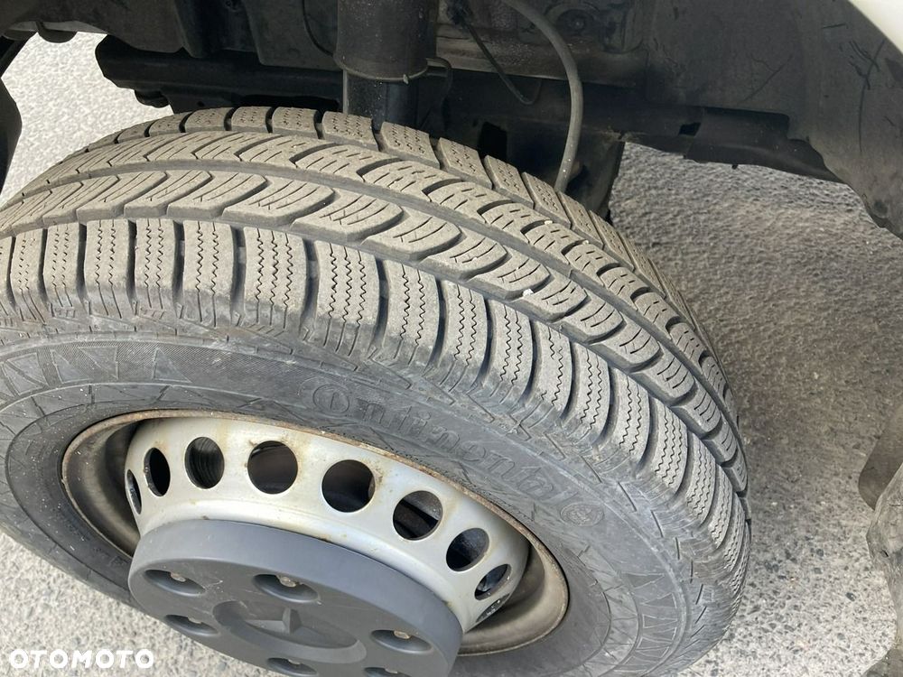 Mercedes-Benz Sprinter - 18