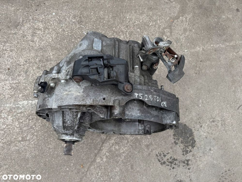 VW T5 2,5TDI 04-10r skrzynia 6 biegów KPE - 3