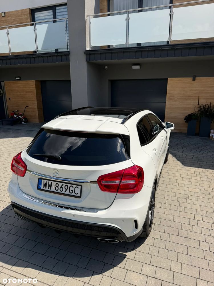 Mercedes-Benz GLA AMG 45 4-Matic - 16