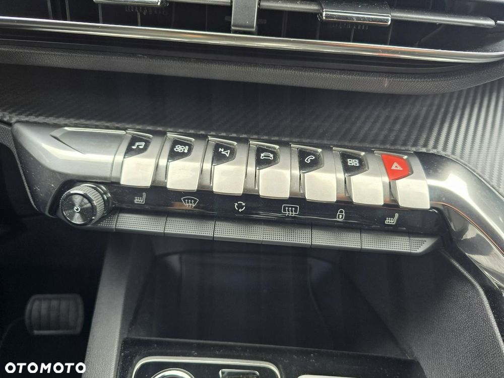 Peugeot 3008 PureTech 130 Stop & Start GPF EAT8 Allure Pack - 21