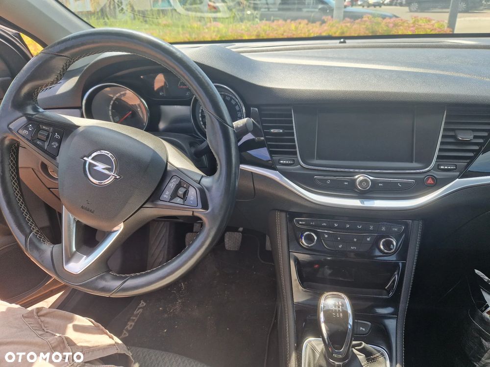 Opel Astra 1.4 T Dynamic S&S - 8