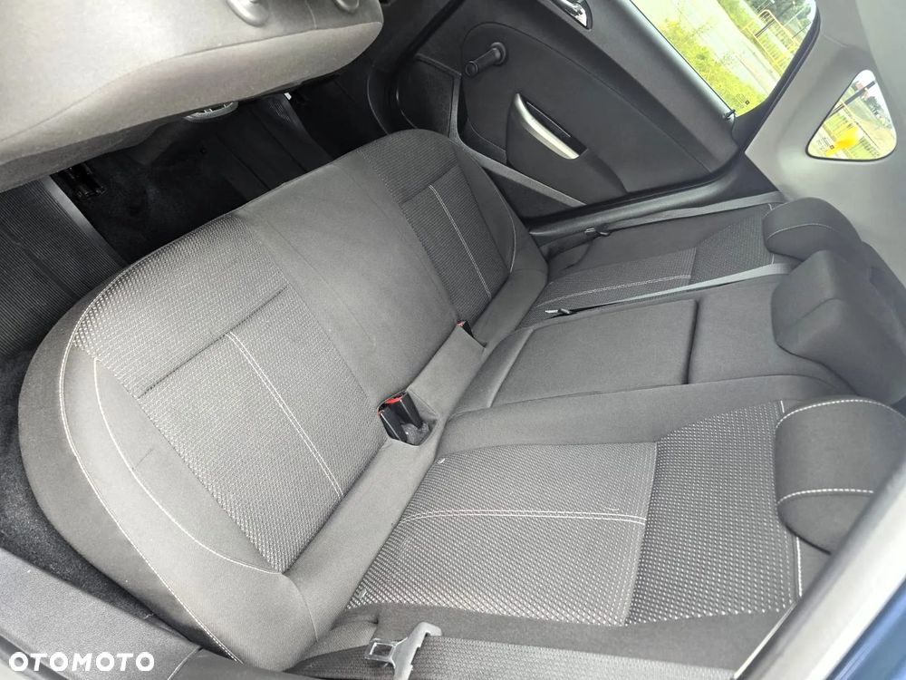 Opel Astra 1.6 Cosmo - 25