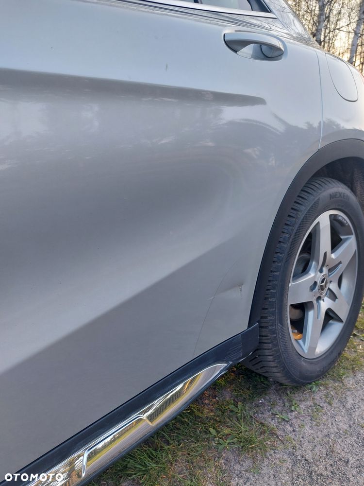 Mercedes-Benz GLA 180 d 7G-DCT AMG Line - 18