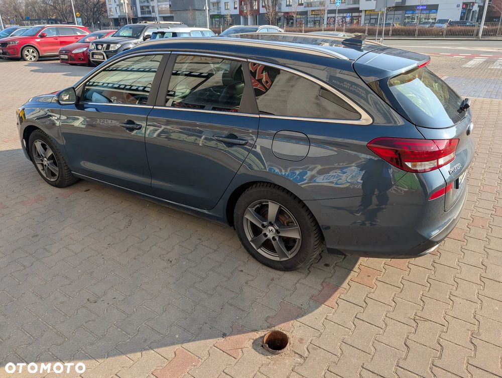 Hyundai i30 1.5 T-GDI 48V Premium DCT - 3