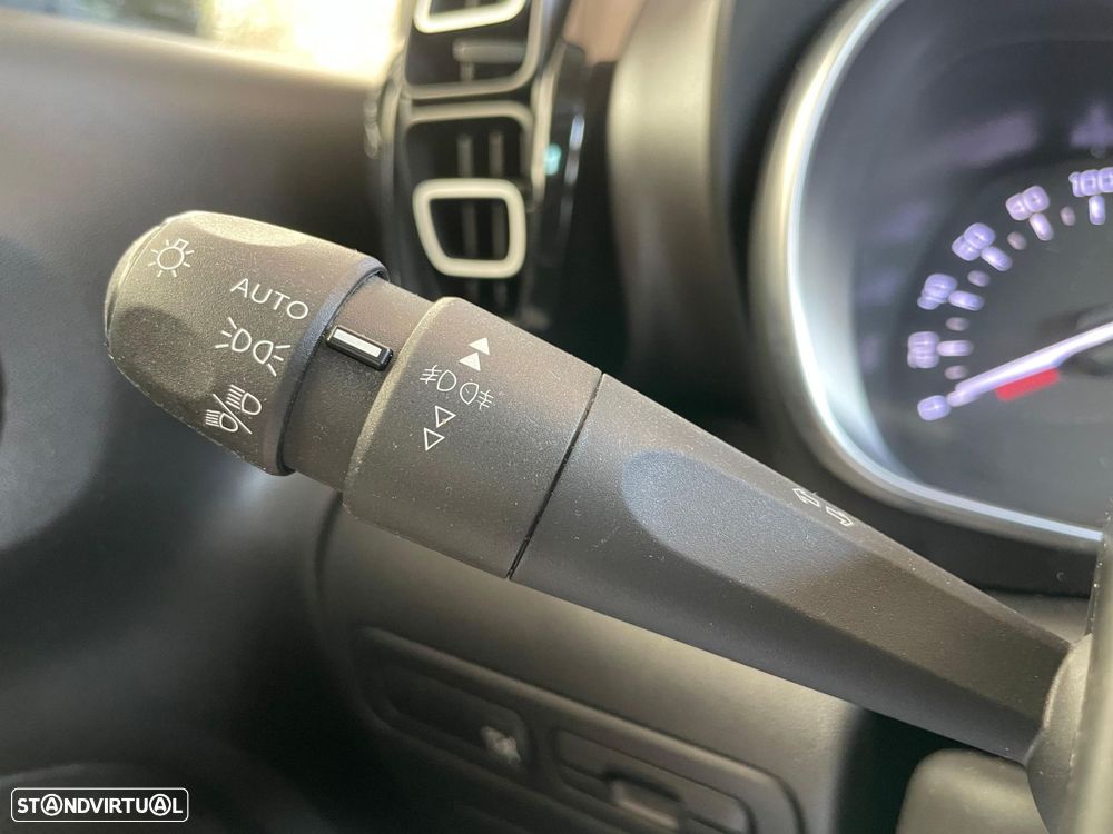 Citroën C3 Aircross 1.2 PureTech Shine - 16