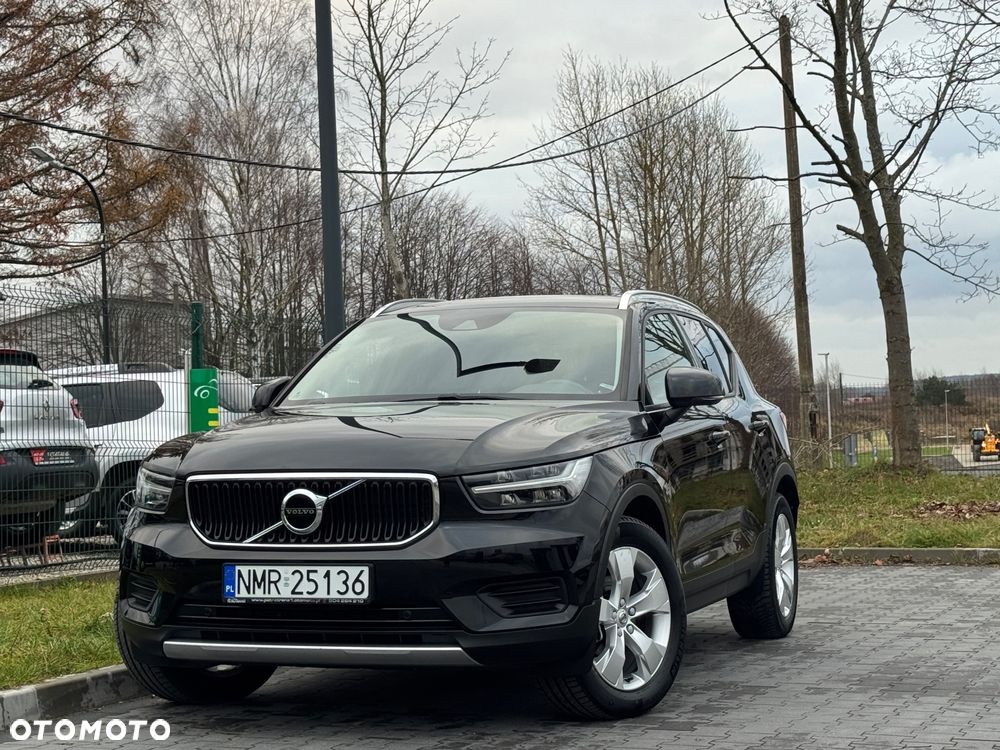 Volvo XC 40 D3 SCR Momentum - 1