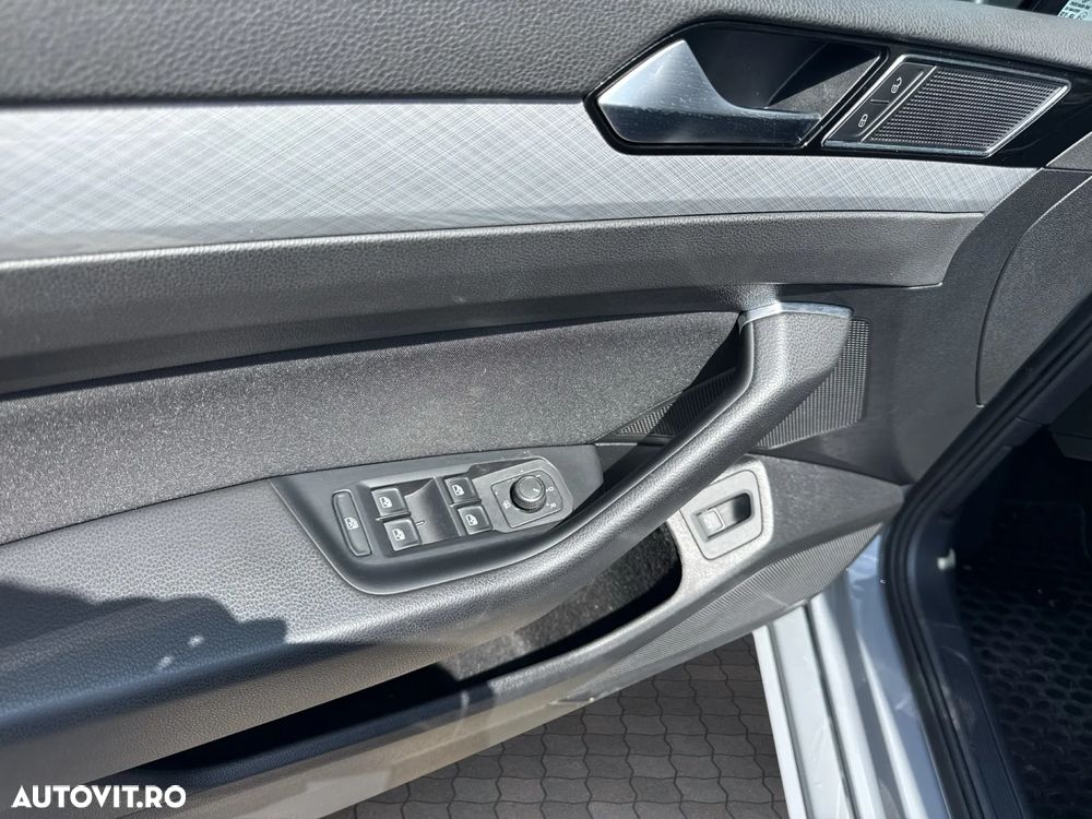Volkswagen Passat 2.0 TDI DSG Comfortline - 14