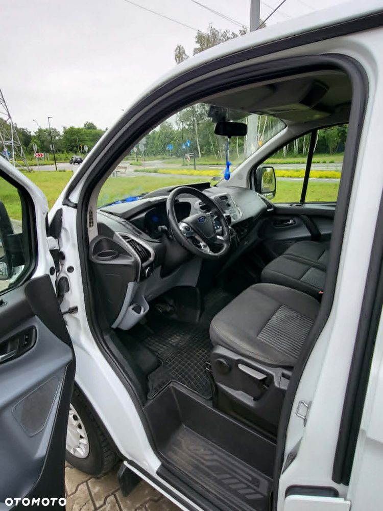 Ford E-Transit Custom - 7