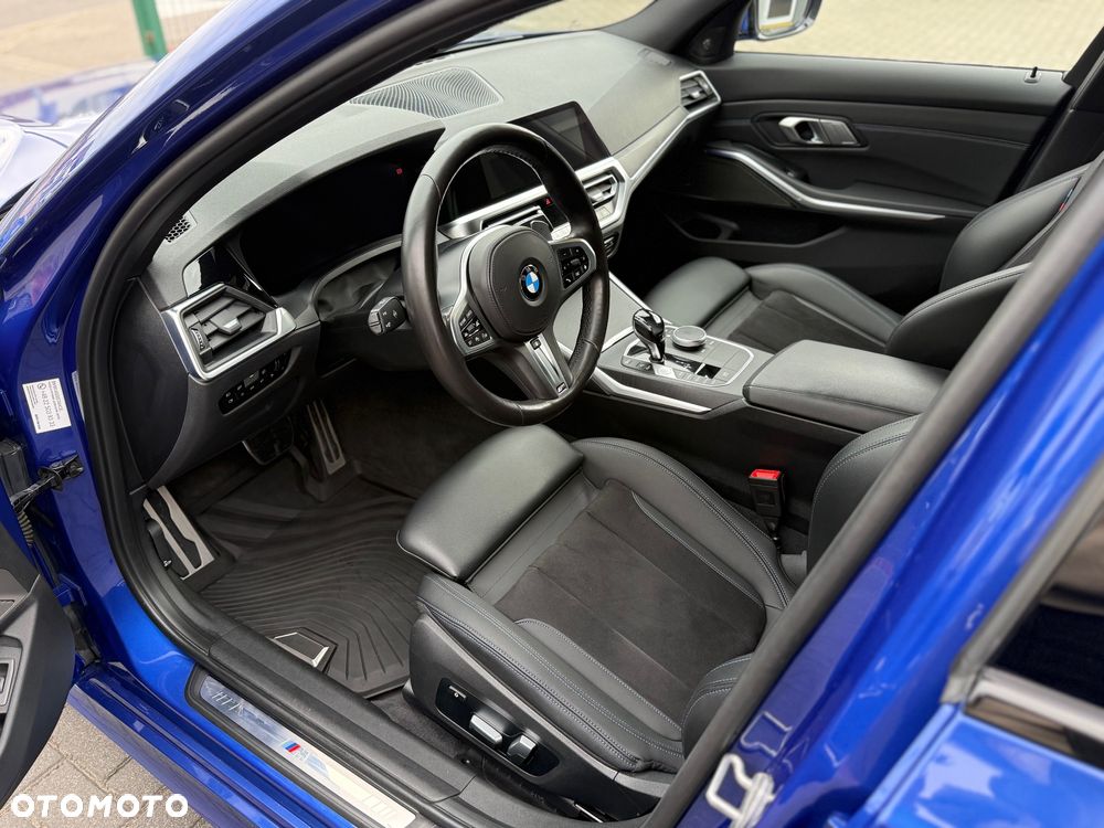 BMW Seria 3 330i xDrive M Sport sport - 12
