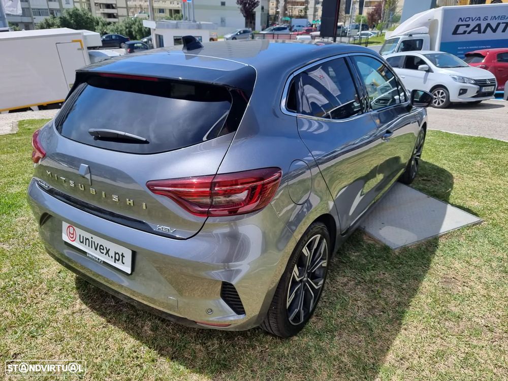 Mitsubishi Colt - 3