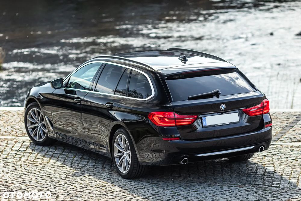 BMW Seria 5 520d xDrive Luxury Line sport - 15