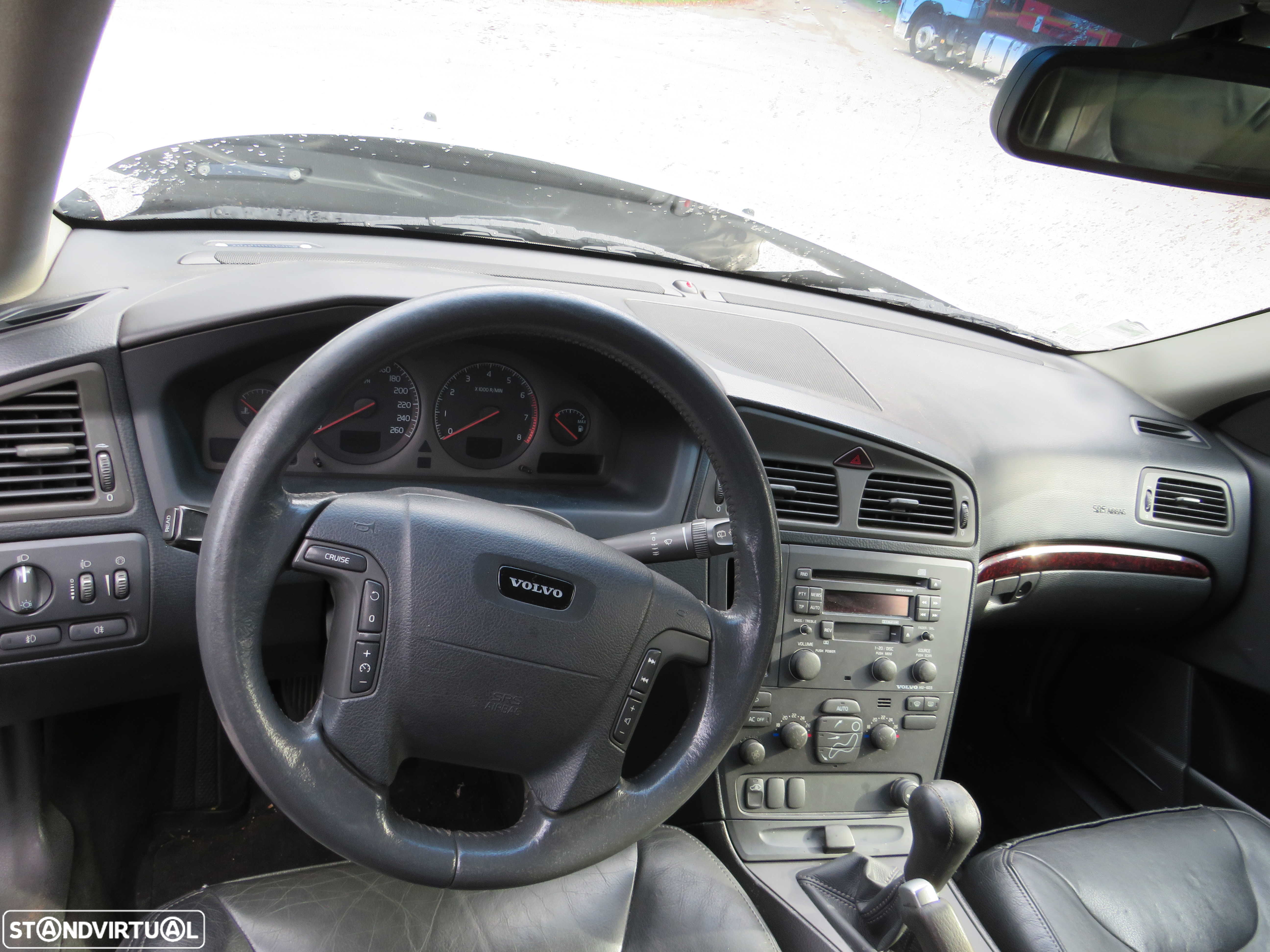 Volvo V70 II 2.0 T (180cv) de 2002 - Peças Usadas (8033) - 7