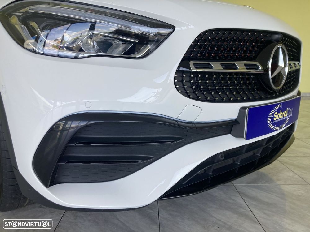 Mercedes-Benz GLA 180 d AMG Line - 3