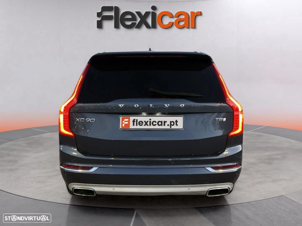 Volvo XC 90 - 8