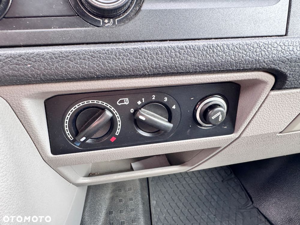 Volkswagen Transporter DSG Kurz Plus Comfortline - 19