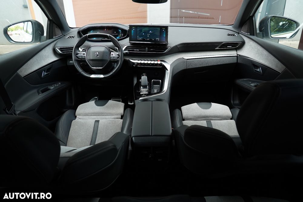 Peugeot 3008 PHEV 300 EAT8 4X4 Allure Pack - 6