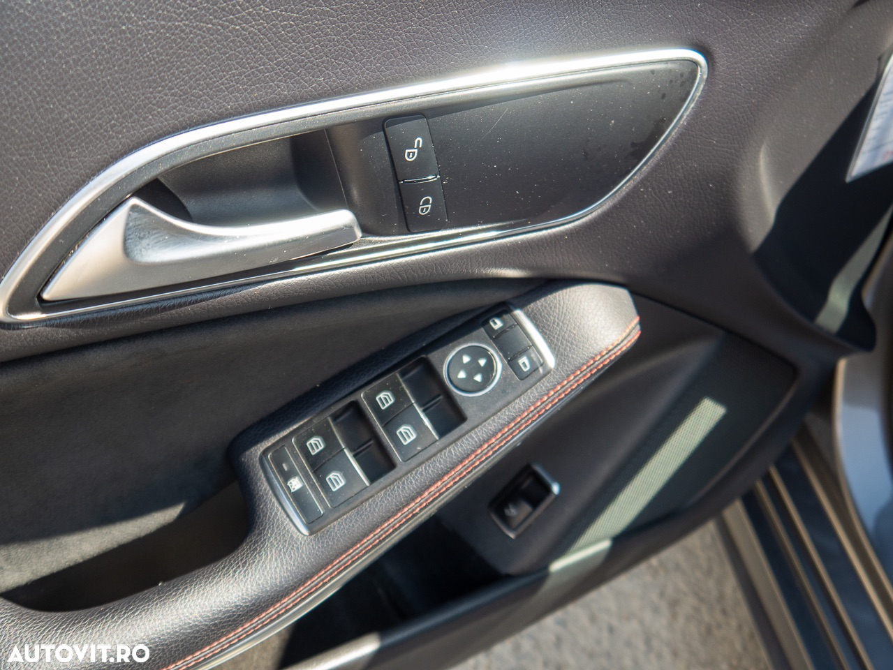 Mercedes-Benz CLA 180 7G-DCT AMG Line - 22