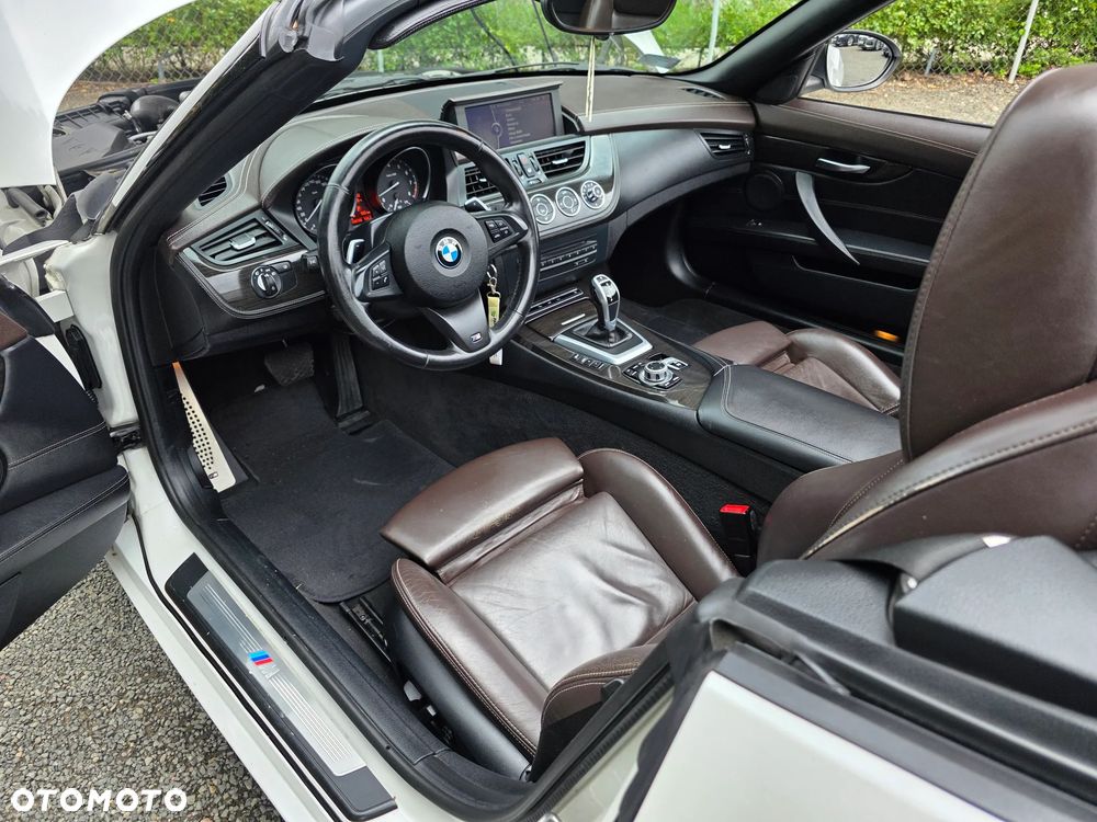 BMW Z4 sDrive28i - 26