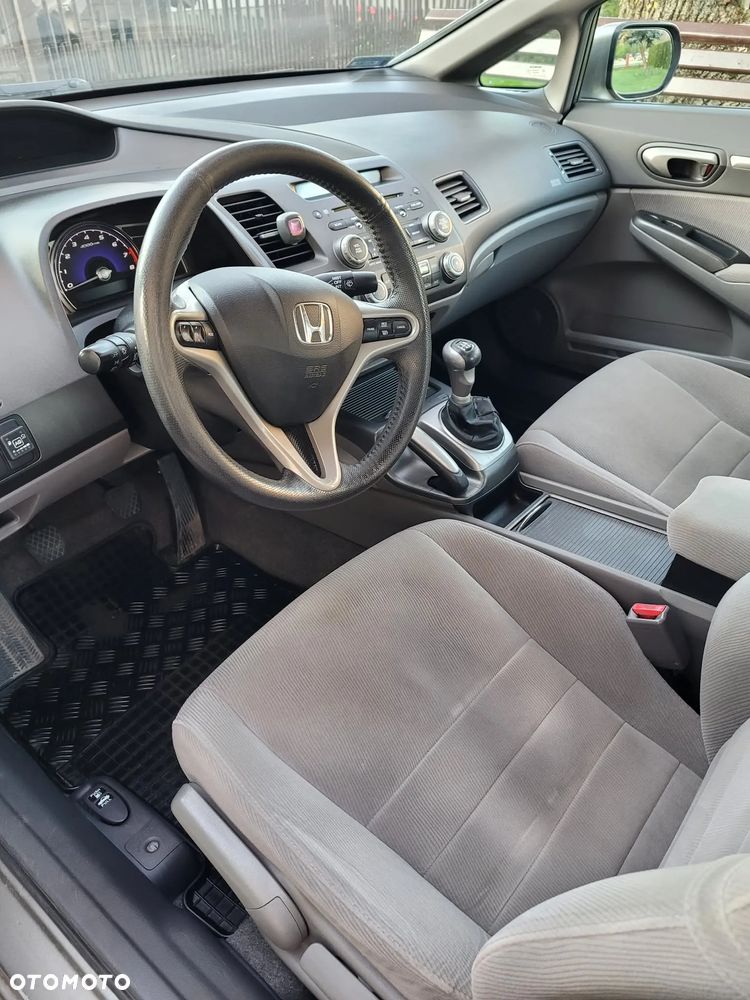 Honda Civic 1.8 Executive - 7