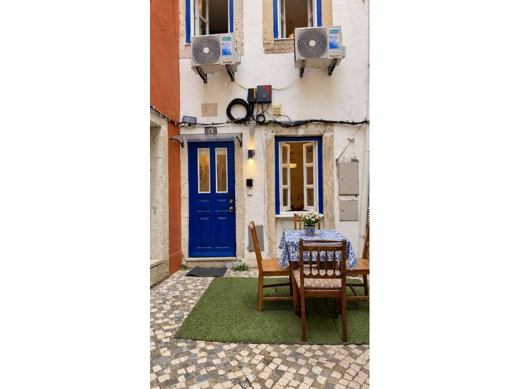 Prédio Total (5 Frações Autónomas) | Alfama | Vista Rio - Grande imagem: 3/43