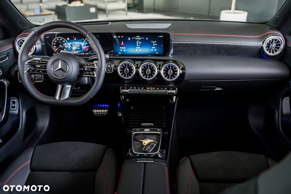 Mercedes-Benz CLA - 18