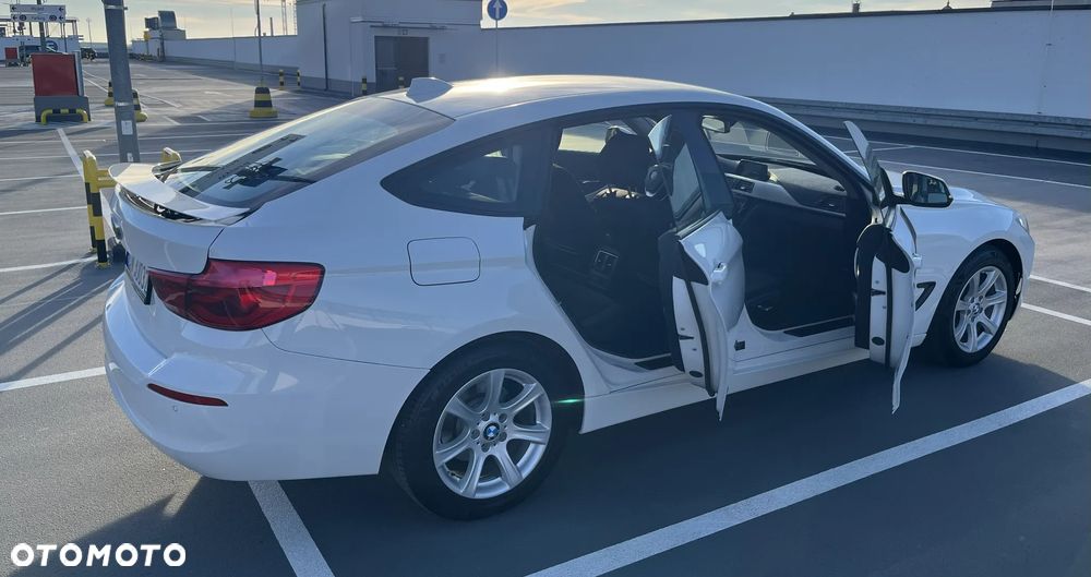 BMW 3GT 318d Advantage - 14