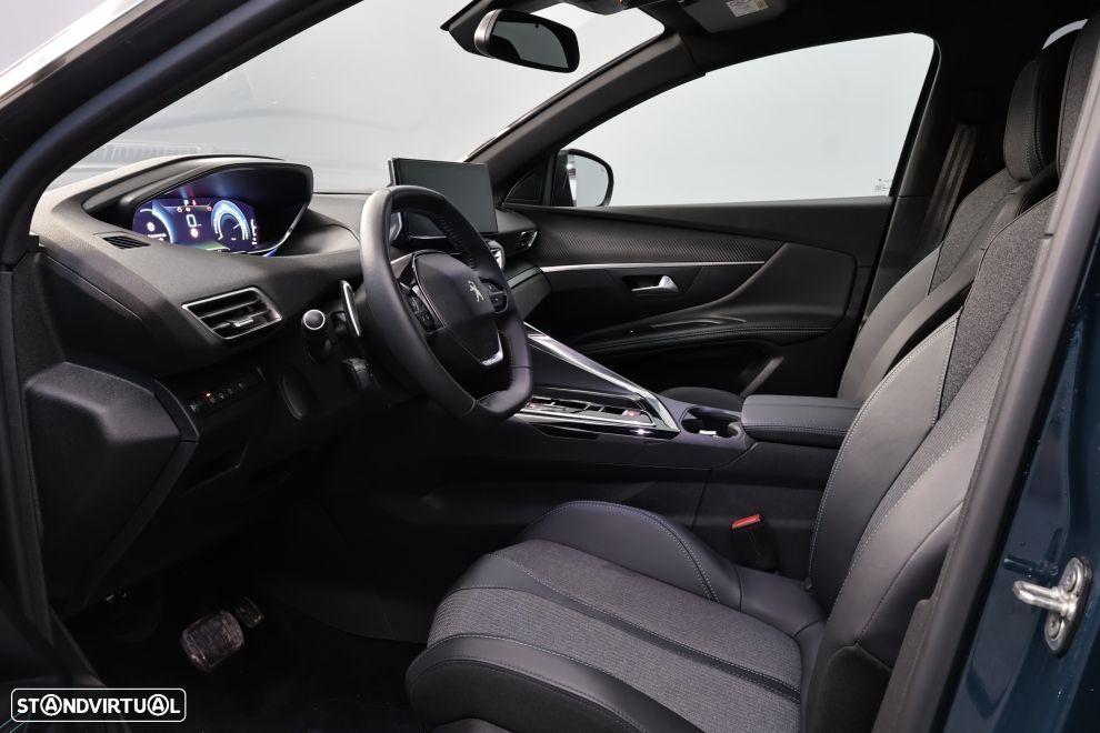 Peugeot 3008 1.6 Hybrid Allure Pack e-EAT8 - 23