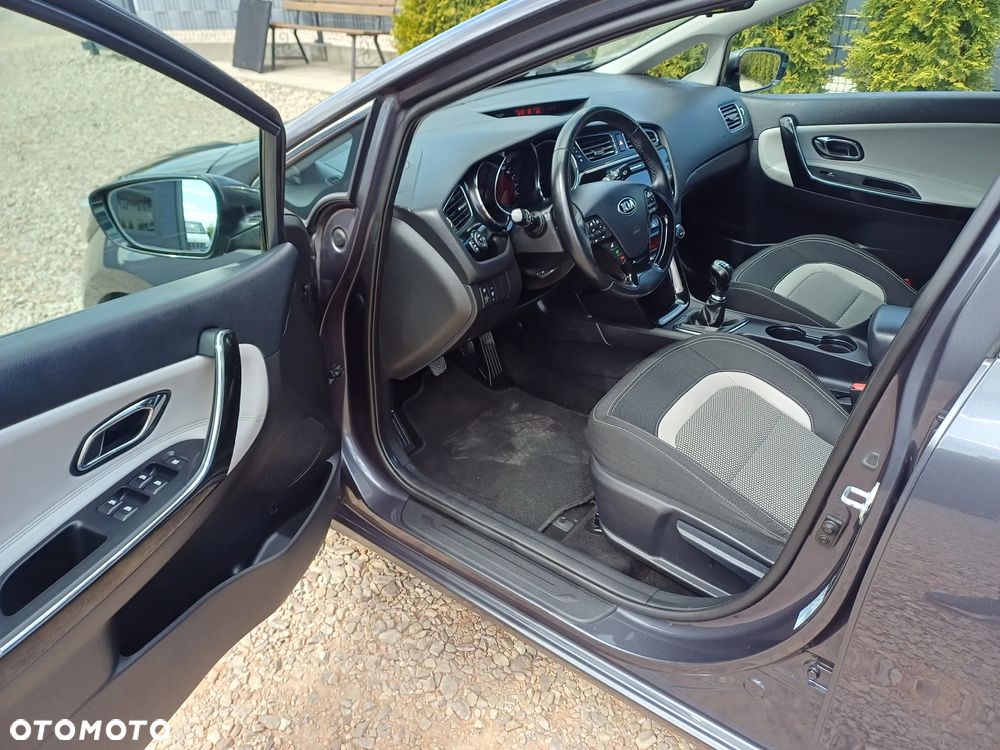 Kia Ceed 1.6 CRDi L - 4