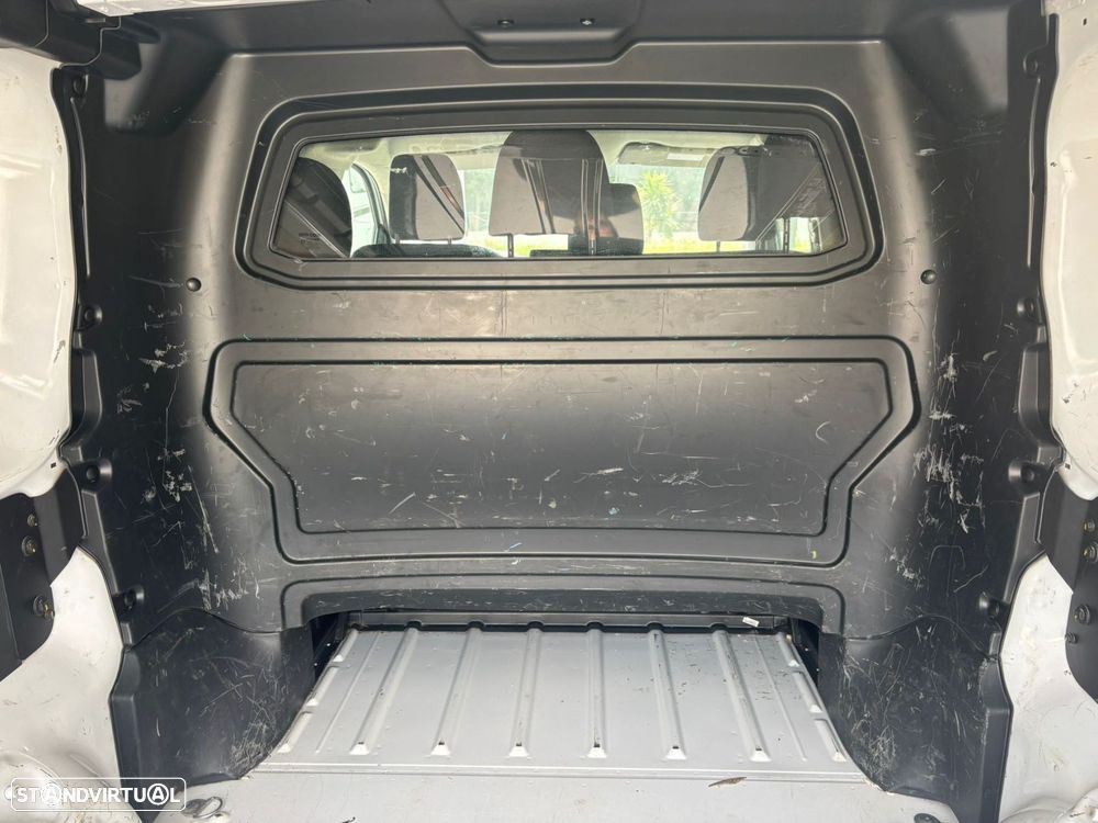 Peugeot Expert 2.0 BlueHDI 122cv - LONGA - 6 LUGARES + CX CARGA - 13