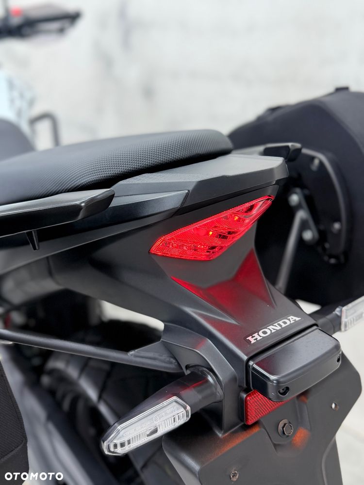 Honda CB - 27