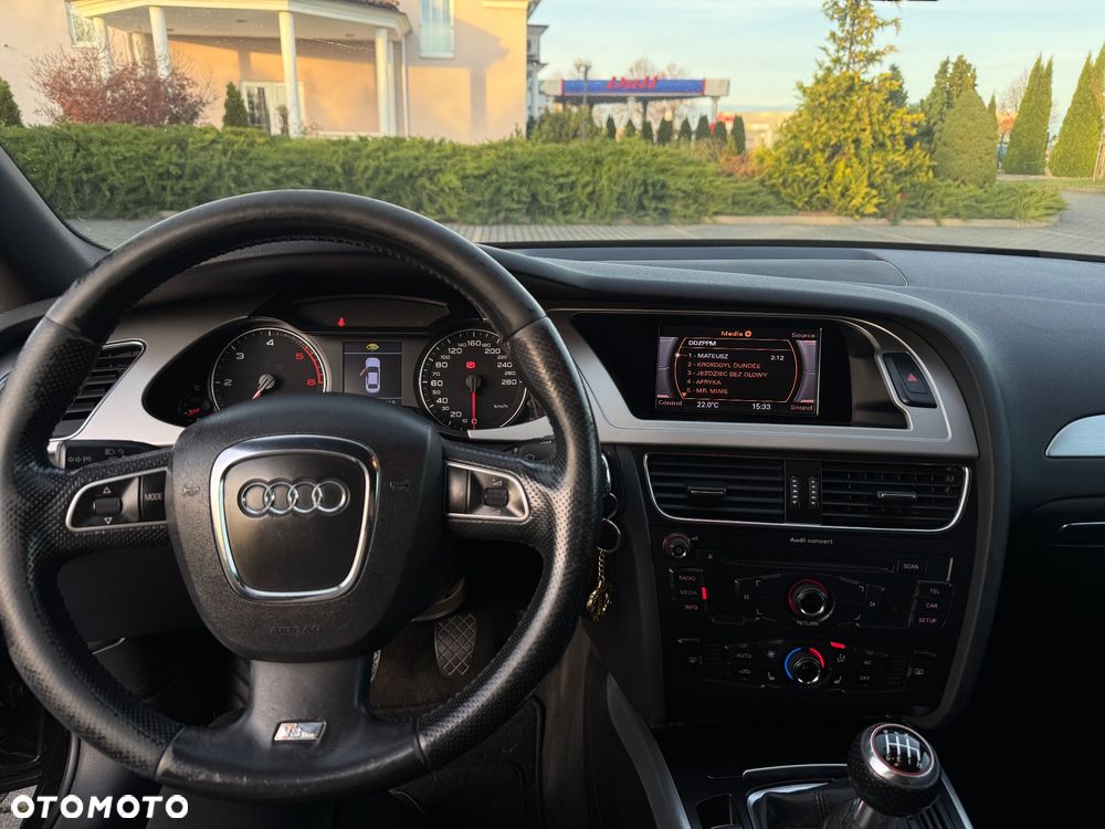 Audi A4 Limousine 2.0 TDI Quattro - 28