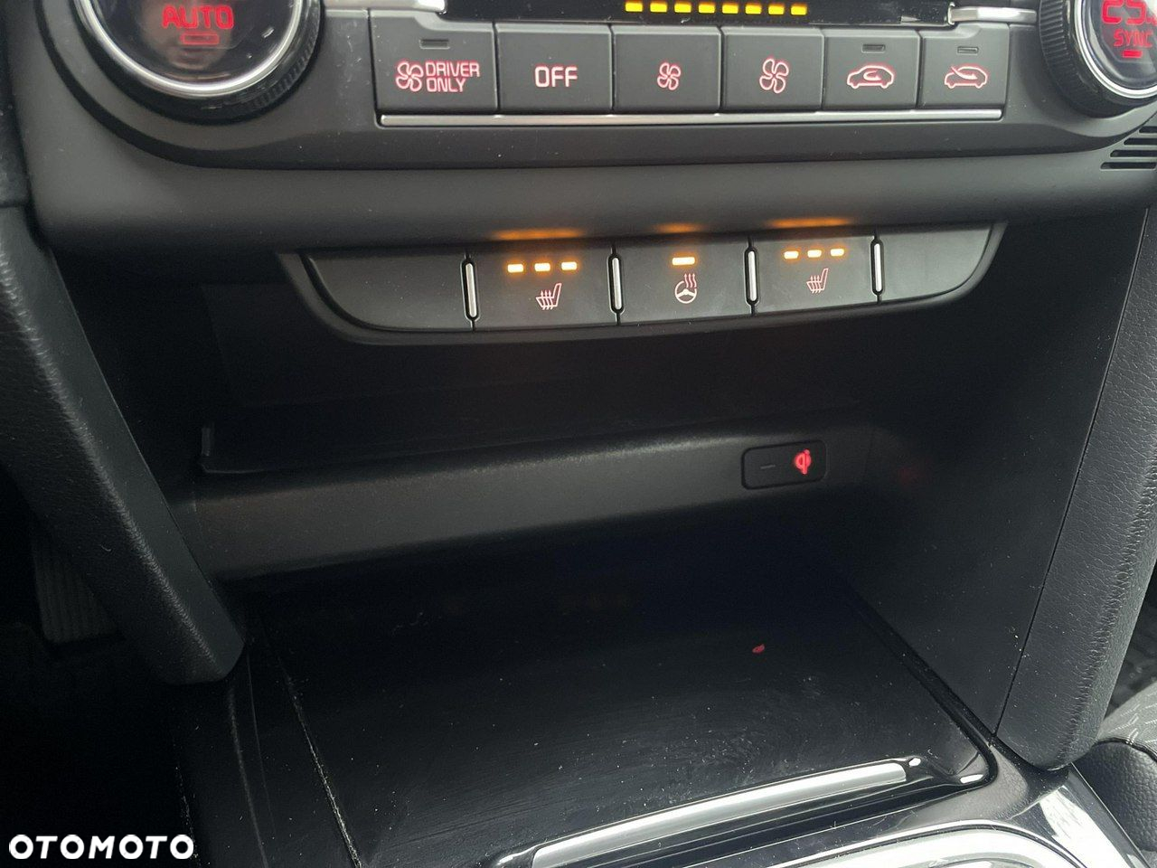 Kia XCeed - 21