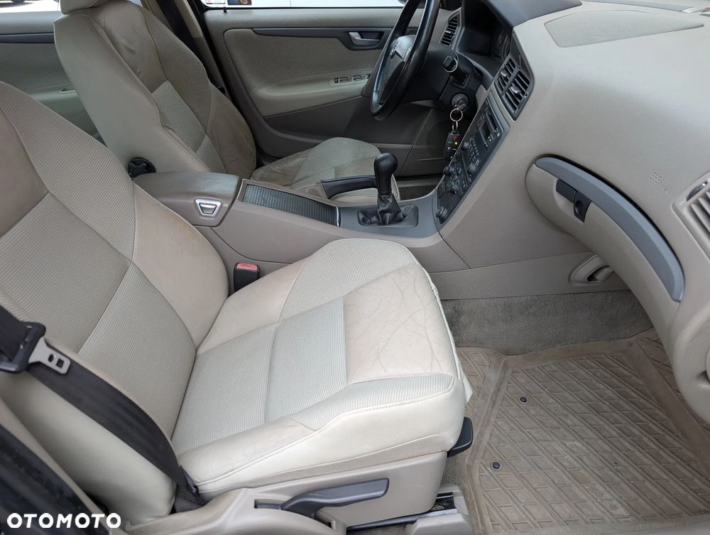 Volvo S60 2.4D Momentum - 21