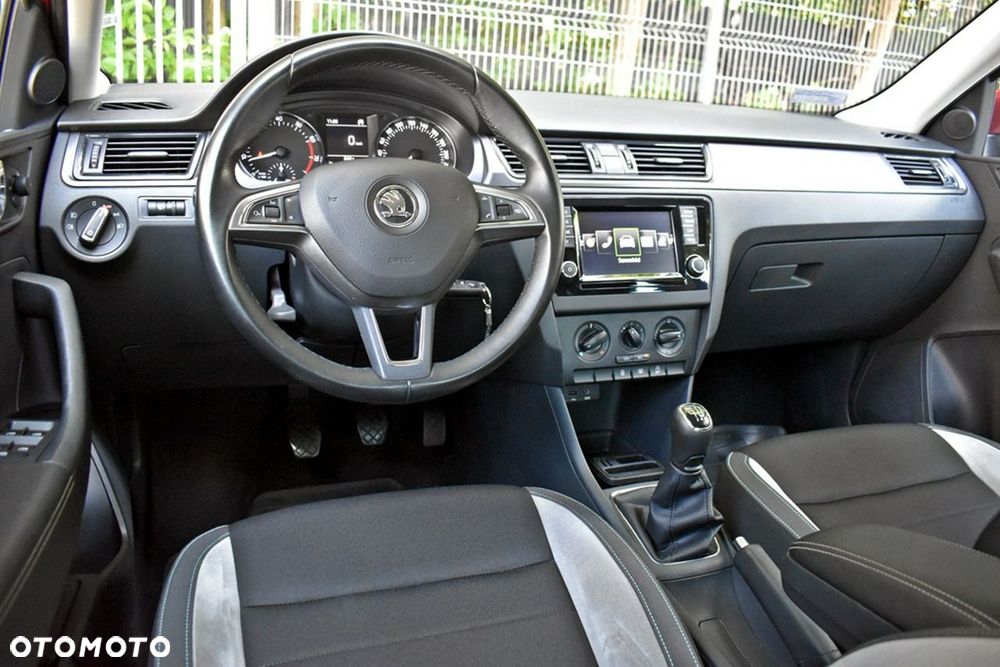 Skoda RAPID 1.2 TSI Joy - 12