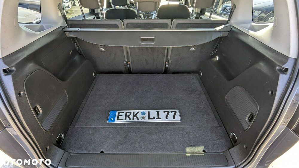 Opel Zafira - 34