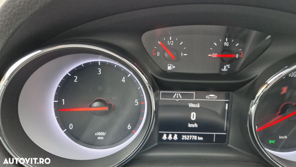 Opel Astra 1.6 CDTI ECOTEC Start/Stop Enjoy - 9