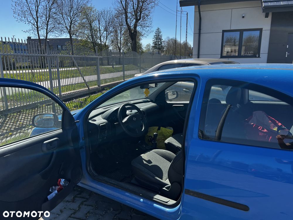Opel Corsa 1.0 12V Base / Start - 2