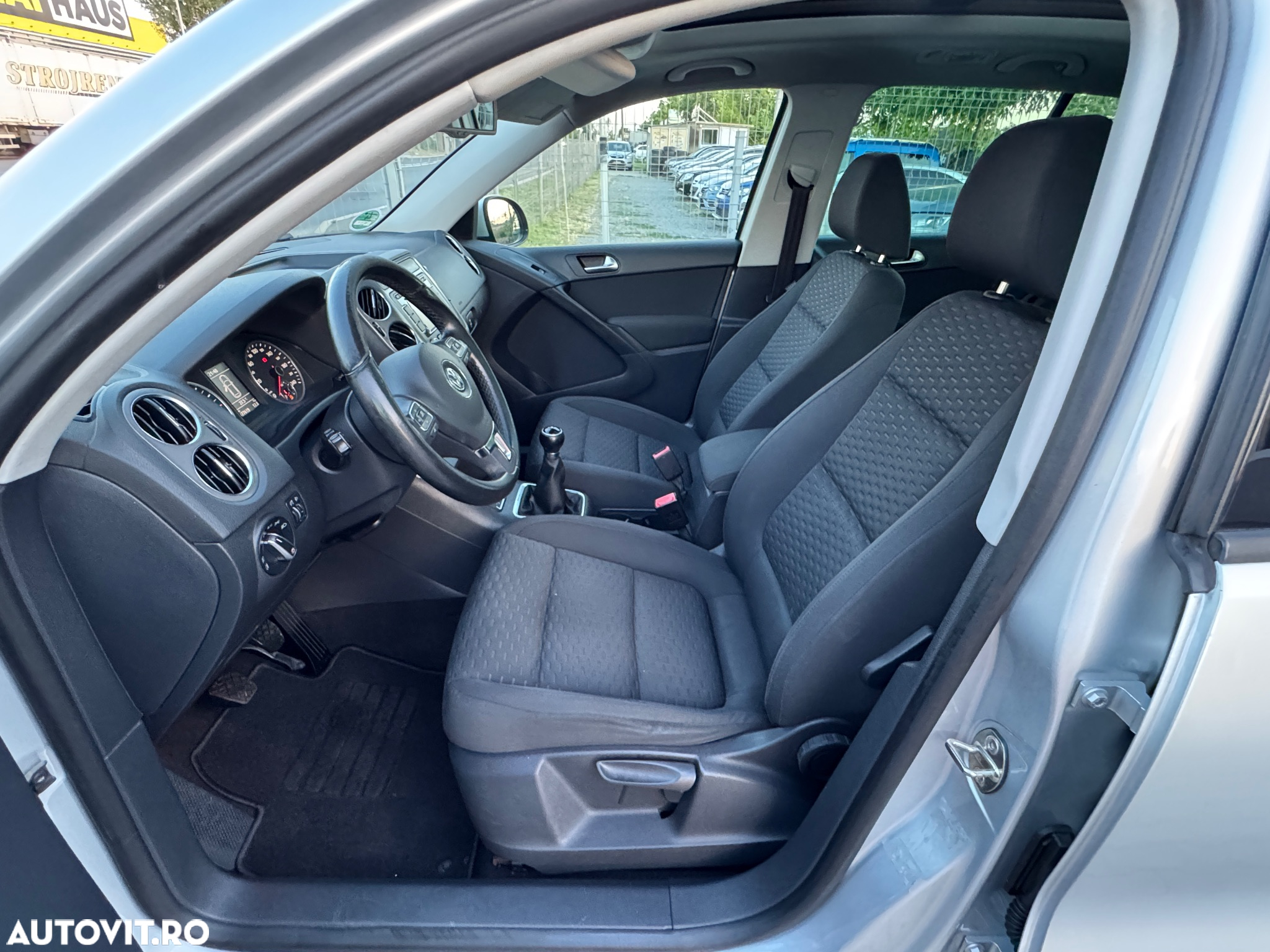 Volkswagen Tiguan 2.0 TDI 4Motion Trend & Fun - 18