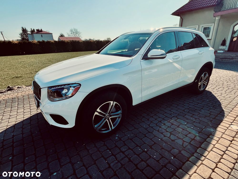 Mercedes-Benz GLC 300 4Matic 9G-TRONIC - 2