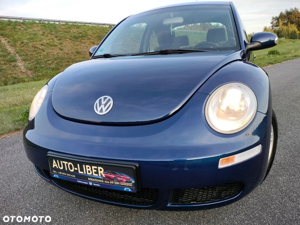 Volkswagen New Beetle - 2