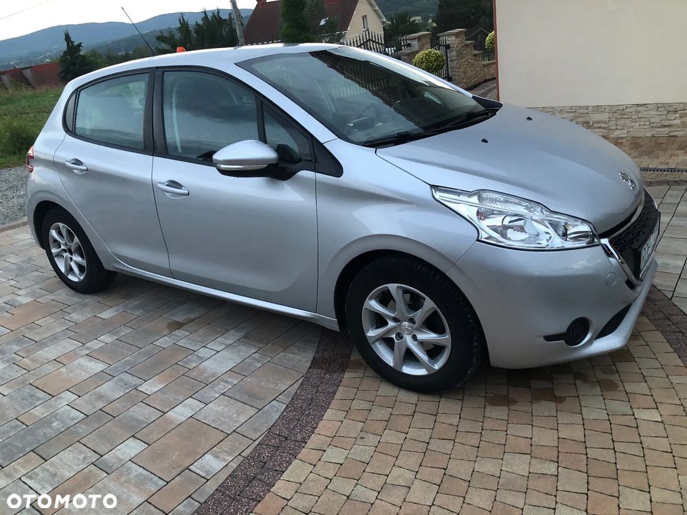 Peugeot 208 82 PureTech Style - 1