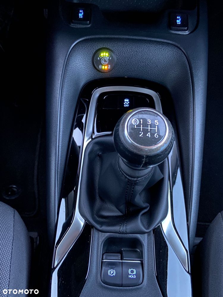 Toyota Corolla 1.5 Comfort - 11