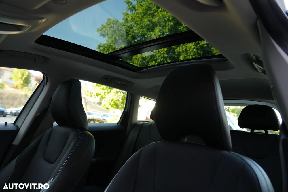 Volvo XC 60 D5 AWD Geartronic Summum - 19