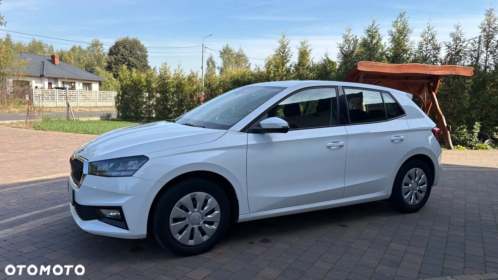 Skoda Fabia 1.0 Essence - 8