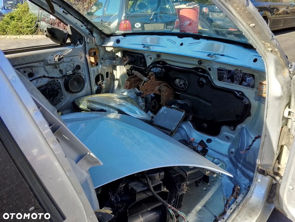 Skoda Fabia II (07-10.) 1.4 TDI 69KM. Silnik BNM Skrzynia JQM lakier LA7W - REFLEXSILVER.Cały na części. GWARANCJA !!!  Przód Tył Zestaw Komplet Drzwi Klapa Zderzak Błotnik Maska Grill Atrapa Szyba Pas Lampa Lusterko Boczki Fotel Kanapa Kokpit Deska Rozdzielcza Przełącznik Włącznik Sterownik Przewody Wiązka Instalacja Moduł Komputer Czujnik Listwa Pompa Alternator Wtryski Głowica Rozrusznik Kompresor Sprzęgło Dwumas Silnik Skrzynia ABS Klimatyzacji Paliwa Wspomagania Kolektor Turbina Przepustnica Zawór Chłodnica Koło Hak Belka Sanki Zawieszenie Mcpherson Półoś Amortyzator Wydech Tłumik Zacisk Most - 7